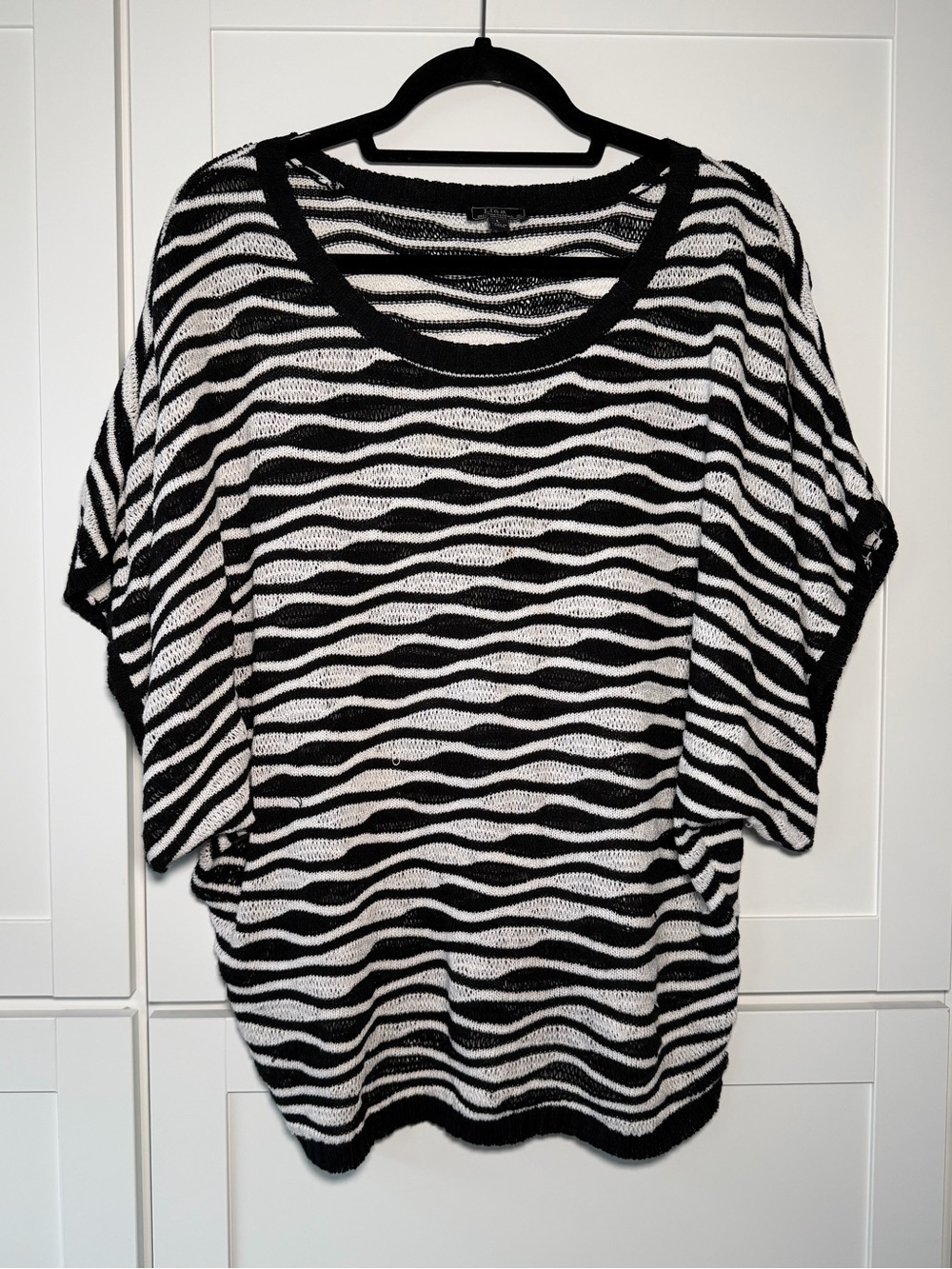 Vintage Lisa International Zebra Print Flowy Knit Y2K Blouse Geometric Stripes